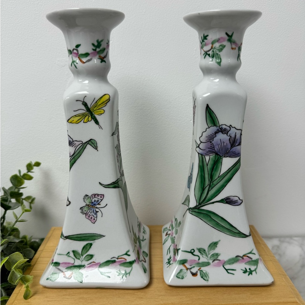 Winterthur Candlestick Pair - Vintage 1995